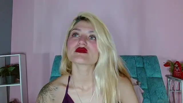 Camila_Russoo: απευθείας συνομιλία ΧΧΧ