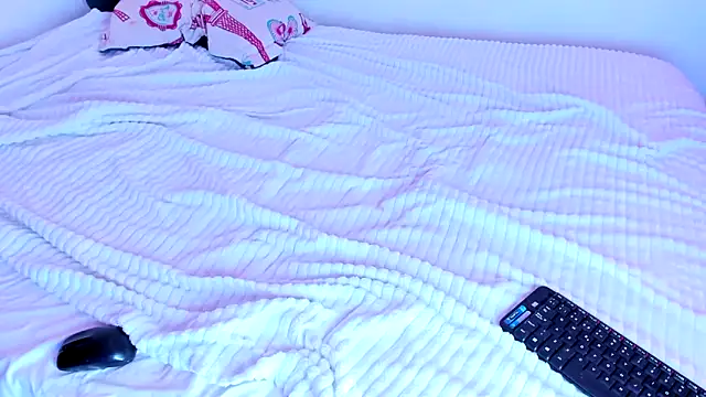 Chat XXX en directo de Emily_Coper18