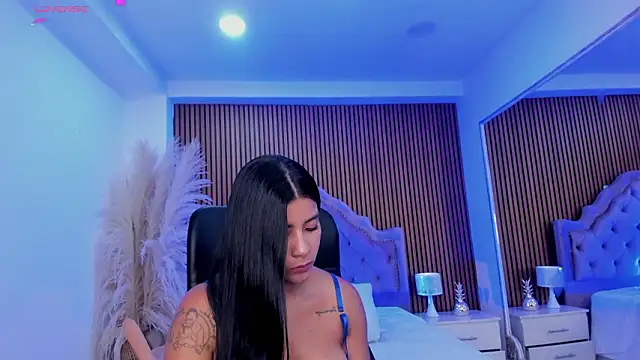 SelenaStonne Chat XXX live