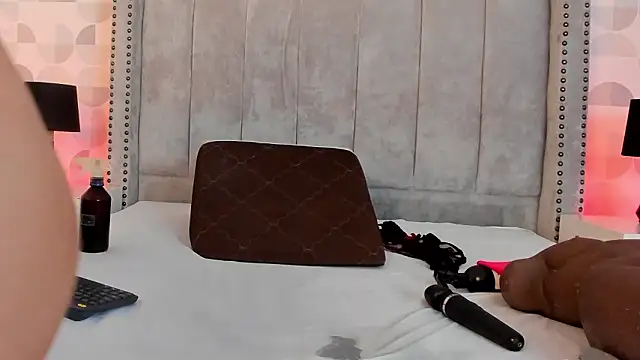 vivi_ruby Chat XXX in diretta