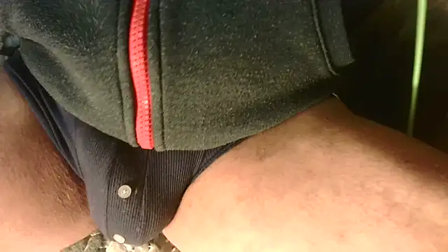 T0Yforeskin 网络视讯表演