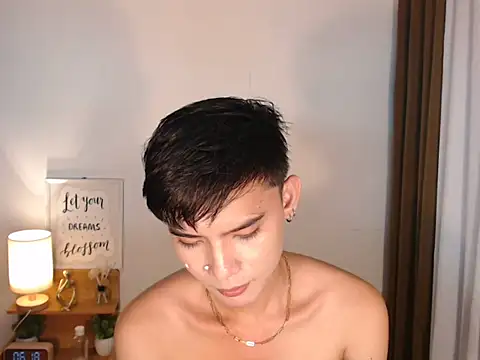 asian_dai's Live XXX Chat