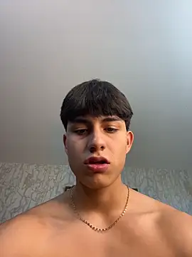 Lander_Cruz 即時 XXX 聊天