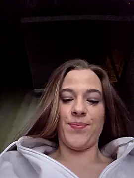 Luna_Lynn Chat XXX live