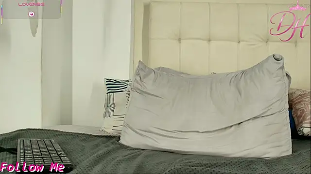 Daphne_Hills 웹캠 쇼