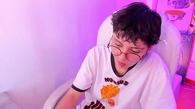 Nathaly_ds élő XXX-chatje