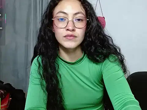 Amitlu_ Chat XXX in diretta
