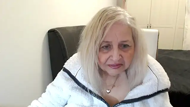 SusiLifeXXX – Live XXX-chat