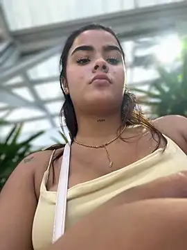 Kaily_Sweet16のライブXXXチャット