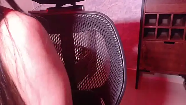 Chat +18 de MidnightFlame ao vivo