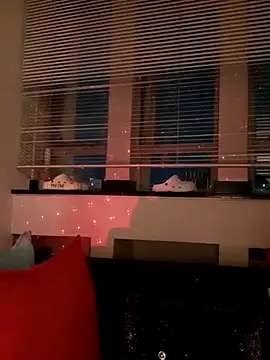 CHLOMA élő XXX-chatje