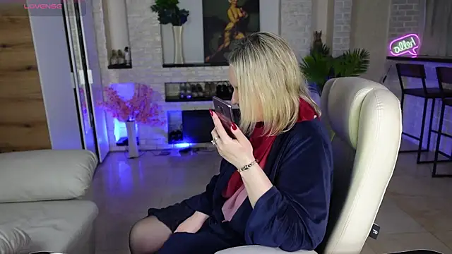 MariemLui Adlı Modelin Canlı XXX Sohbeti