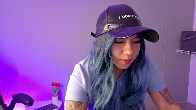 samantha_tattu's Webcam Show