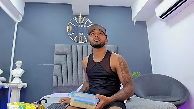 Czat XXX na żywo – Robin_Rief