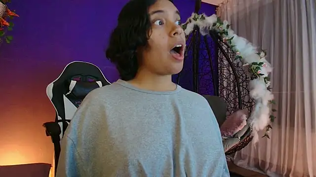 Chat XXX ao vivo de Emmapark_