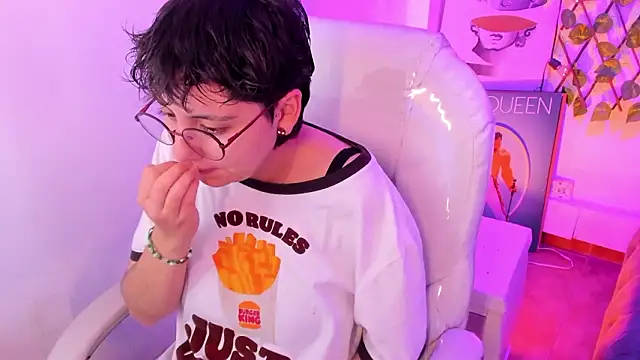 Nathaly_ds Adlı Modelin Canlı XXX Sohbeti