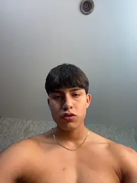 Lander_Cruz: онлайн-секс-чат