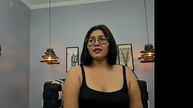 Mia_Curvyy Chat XXX live