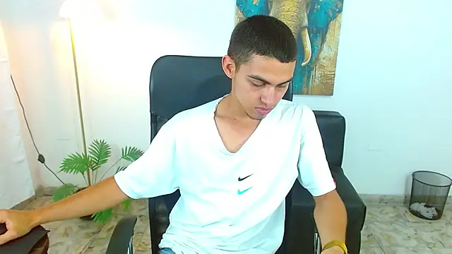 lucass_18 Webcam Show