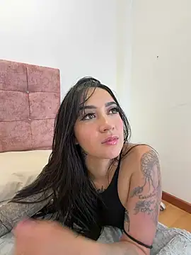 Chatroom XXX en direct de EmmyEvans1