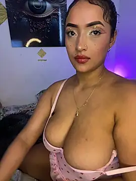 SaharQamar's Live XXX Chat