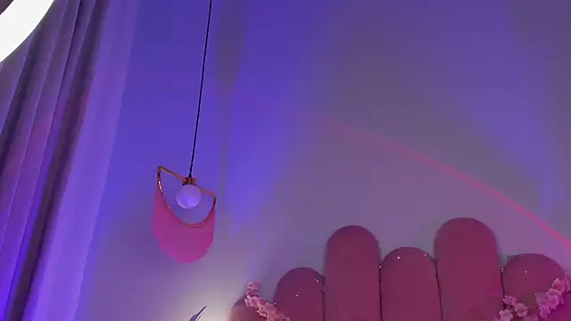 Онлайн чат XXX ElsaYoung