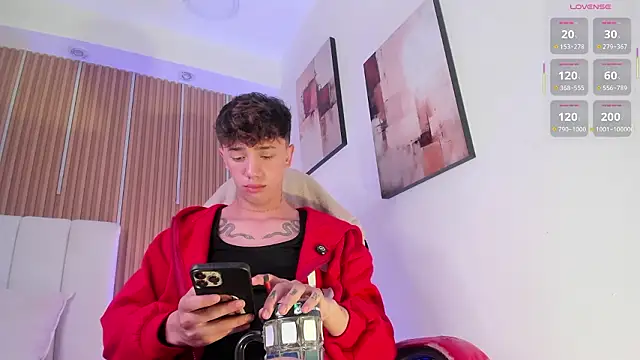 دردشة Tomy_Rox الجنسية المباشرة