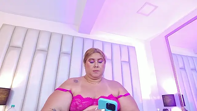 aandreaperez élő XXX-chatje