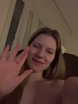 XXX chat uživo modela MaryHiggins