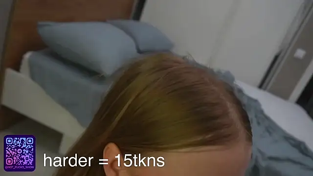 sisichki_pisichki Webcam Show