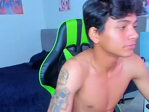 PaulTallxのウェブカメラショー