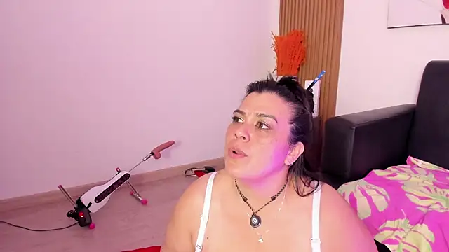 martina_foxy_'s Live XXX Chat