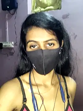 Thaper_Meera2 即時 XXX 聊天