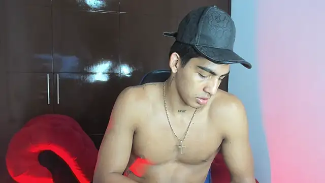 Milo_LatinBoy – Live XXX-chat