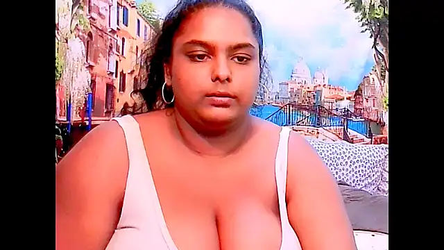Indianfairy99 Adlı Modelin Canlı XXX Sohbeti