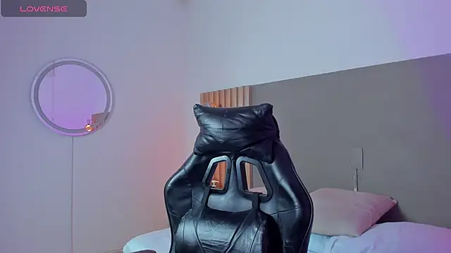 Chat +18 de scarlett_rosse_x ao vivo