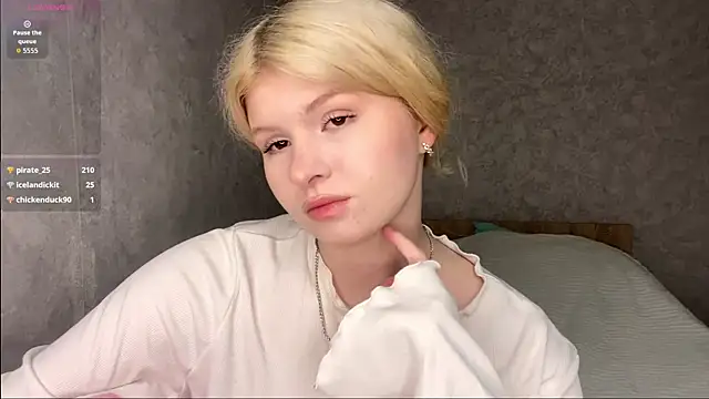 Chat +18 de ShontaWasilko ao vivo