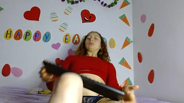 MaleiSummer Adlı Modelin Canlı XXX Sohbeti