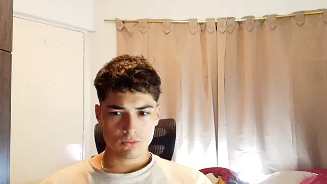 jimmy_class Adlı Modelin Canlı XXX Sohbeti