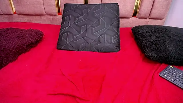 دردشة CHLOESHOW الجنسية المباشرة