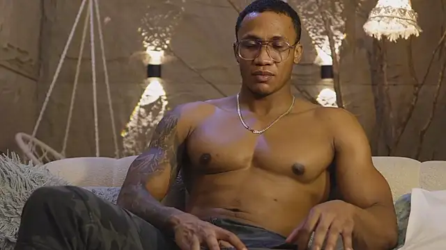 Chat XXX en directo de Logan_Varela