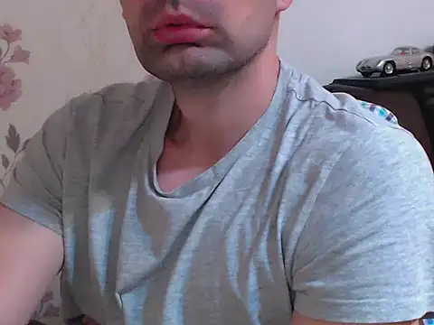 Chat XXX en directo de Leo_1617