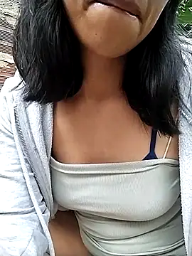 XXX chat uživo modela MirandaSingle