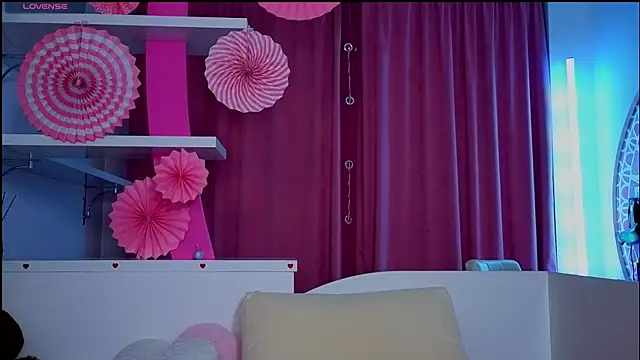 Czat XXX na żywo – _Milla___