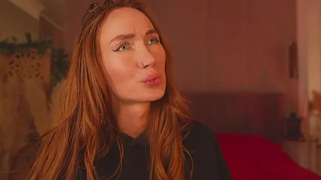 Онлайн чат XXX SerenaWest_