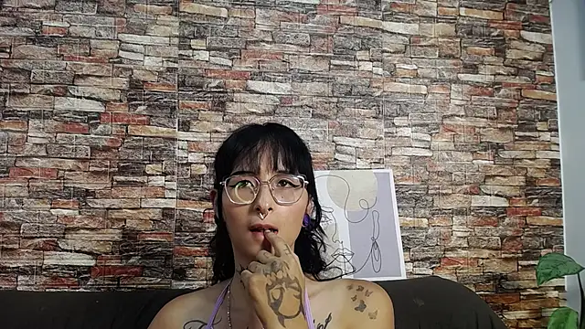 sophiesmithcs Adlı Modelin Canlı XXX Sohbeti