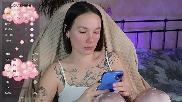 lil_luna_x: онлайн-секс-чат