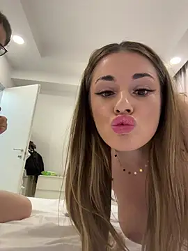 IsabellaEtthan Chat XXX live