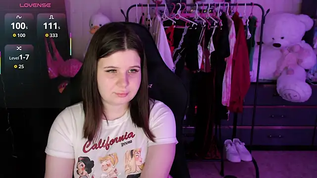 AmyVibess – Naživo XXX chat