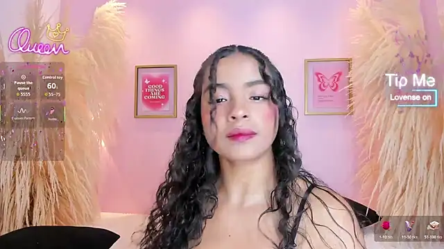 SunnyGilmoree's Live XXX Chat